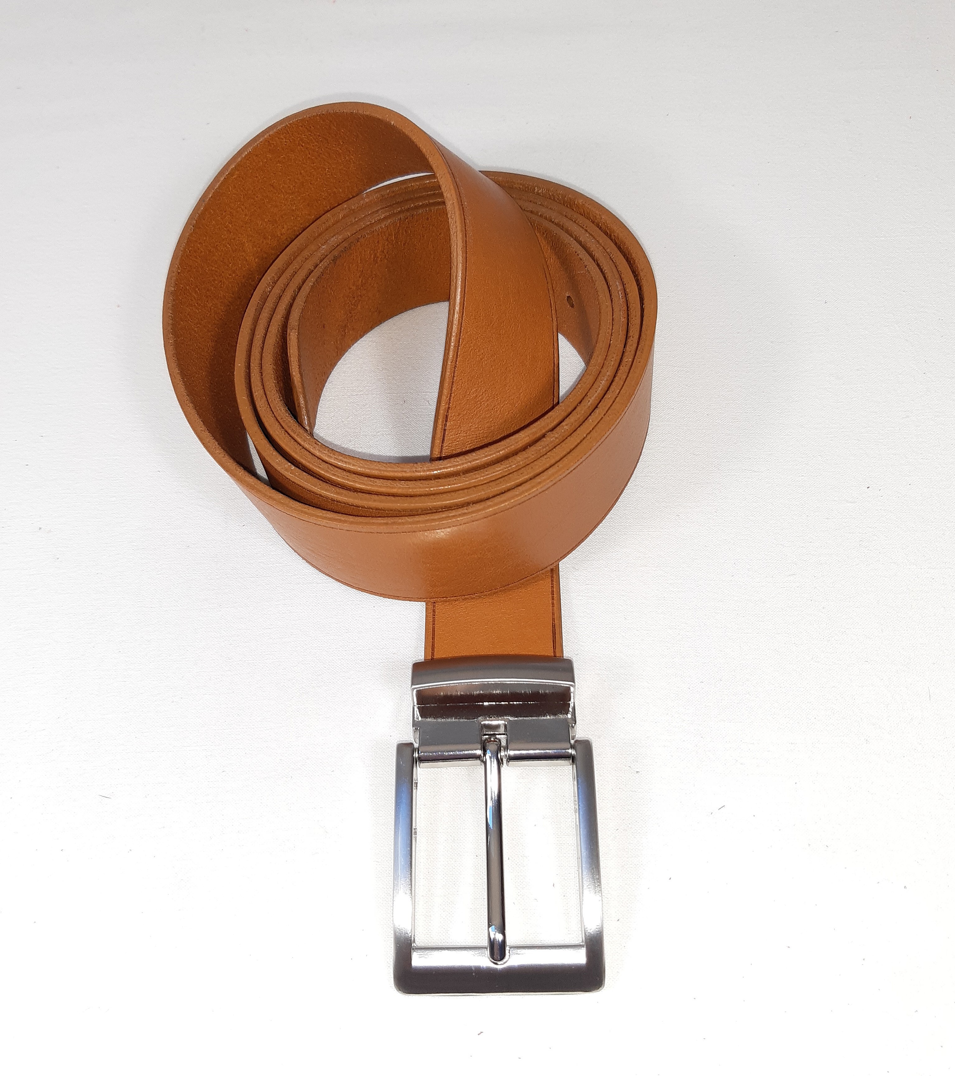 Ceinture cuir havane boucle &agrave; griffe