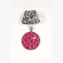 B&eacute;li&egrave;re de foulard avec cuir